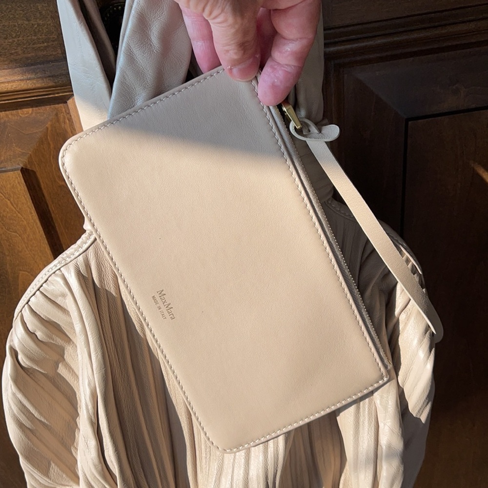 MaxMara bag - Picture 4 of 10
